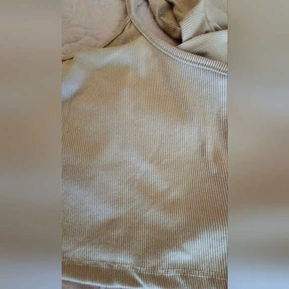 Cut Out Top - Picture 5 of 5